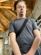 character:manglegirl // 150x200 // 56KB